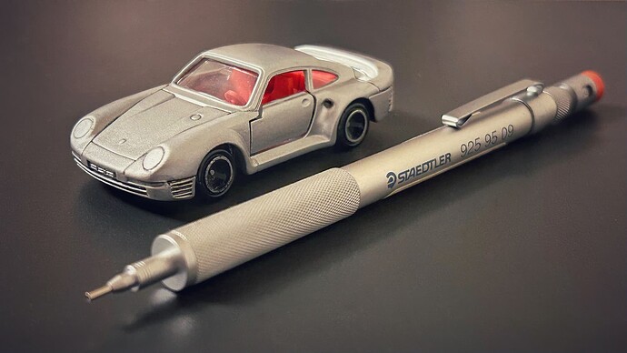 Porsche 959 (Tomica) x Staedtler 925 95-09 02