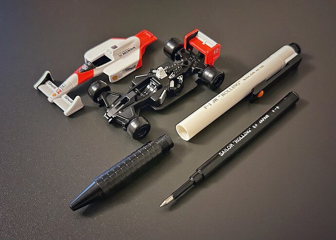 McLaren Honda MP4:4 x Sailor F1 Junior Rolling 02