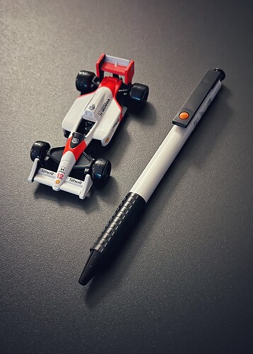 McLaren Honda MP4:4 x Sailor F1 Junior Rolling 01