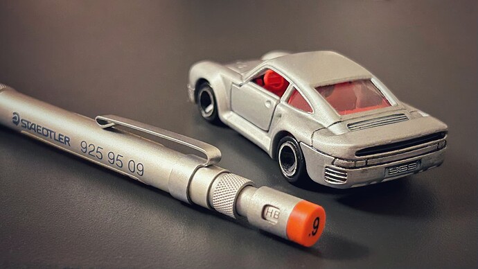 Porsche 959 (Tomica) x Staedtler 925 95-09 03