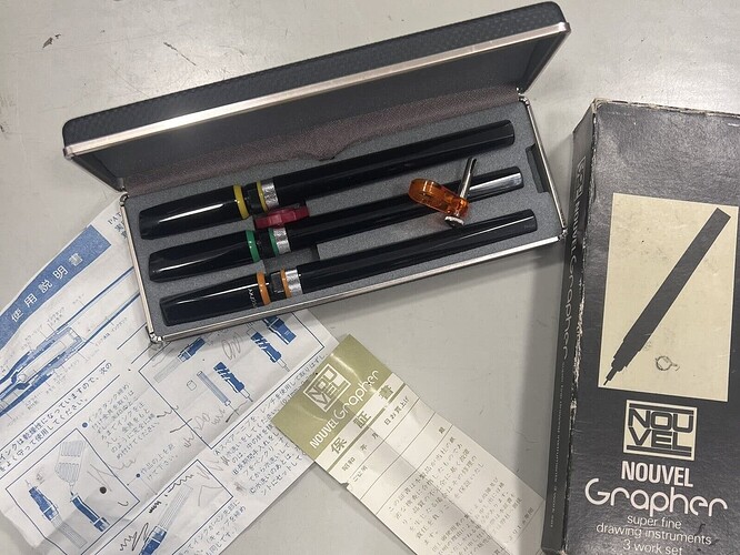 sakura_nouvel_grapher_3-pen_set_japan_01