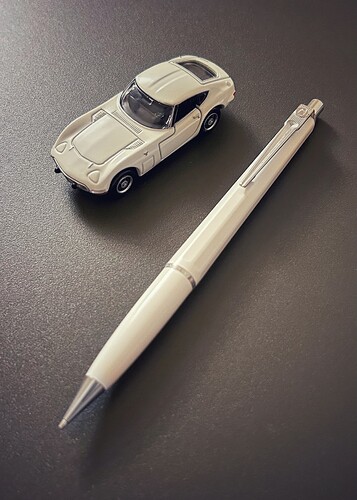 Toyota 2000GT x Ballograf Epoca 01