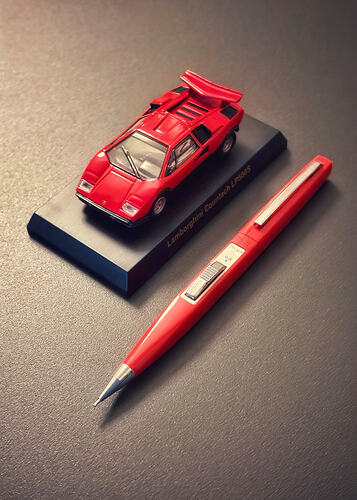 Lamborghini Countach LP500S x Mitsubishi Pecker 500 01