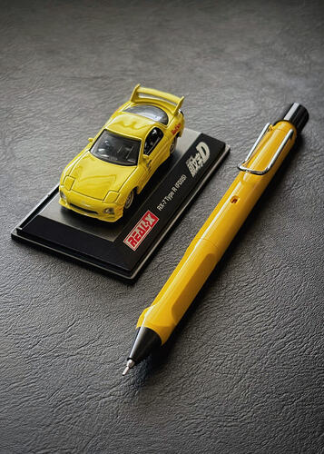 Mazda RX-7 FD3S (1991) x Lamy Safari Kuru Toga Inside (2026) 01