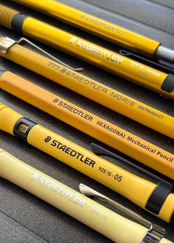 Staedtler Yellow 02