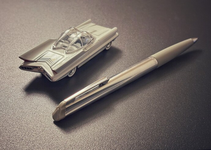 Lincoln Futura (1955) x Scripto Satellite (1957) 03