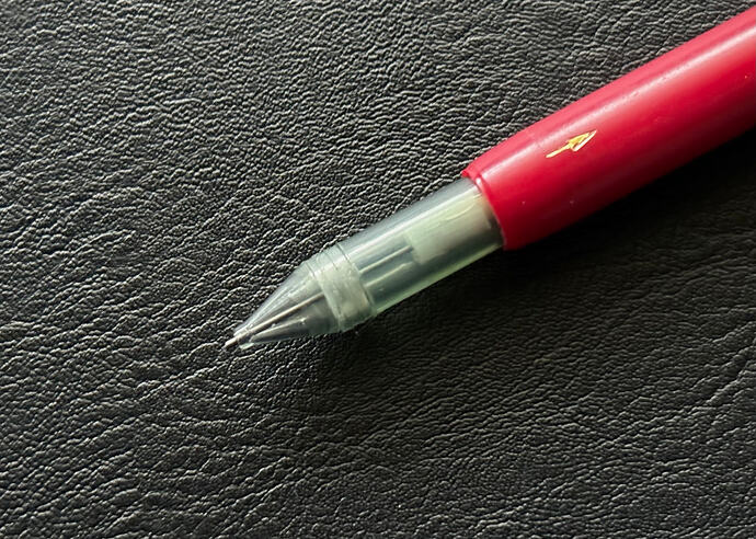 Mitsubishi Orena-.5 Red 03